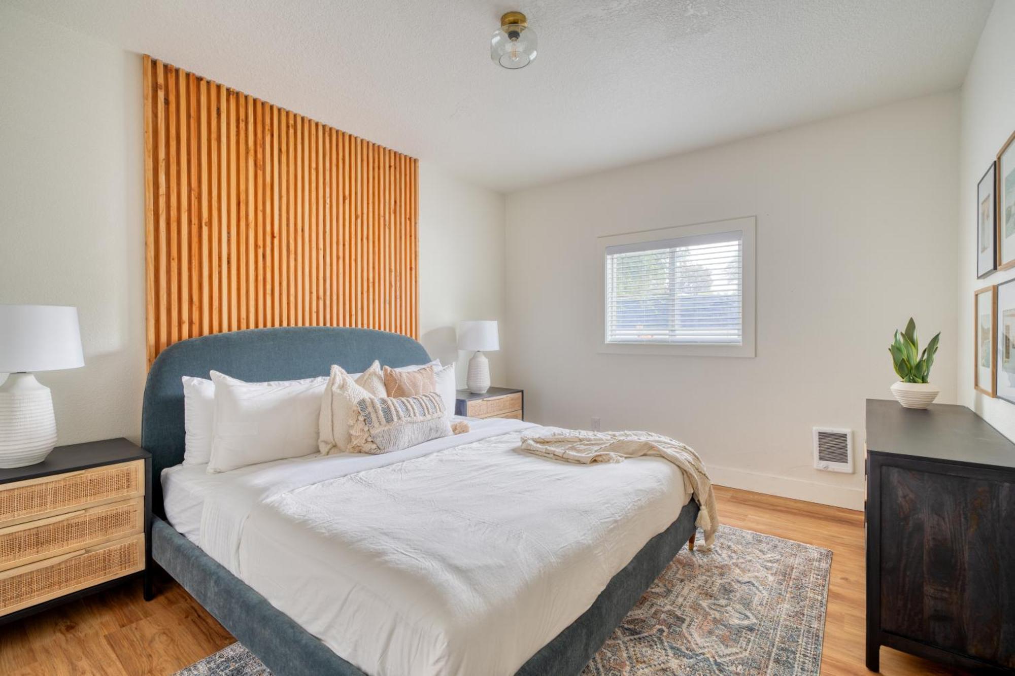 Collection - Perfect Brooklyn 1 Bedroom *